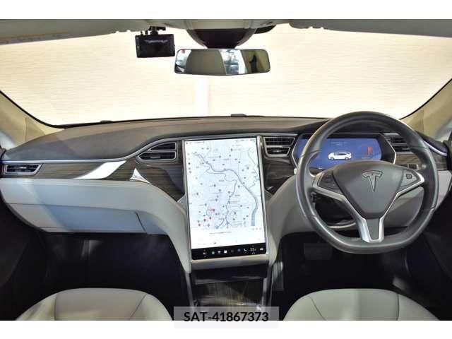 Tesla MODEL S 2015-12 287616-4