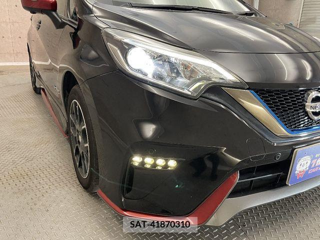 Nissan NOTE 2018-03 305404-8