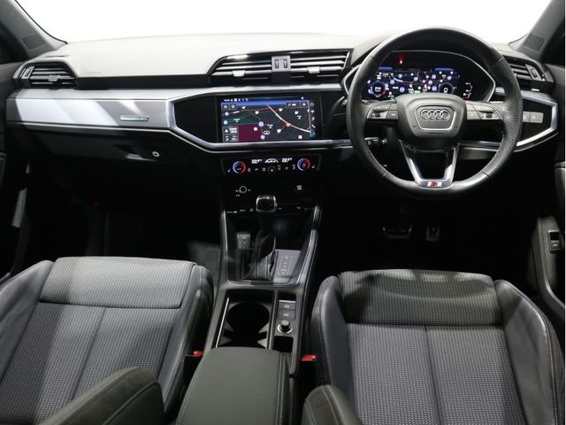 Audi Q3 2021-03 191954-9
