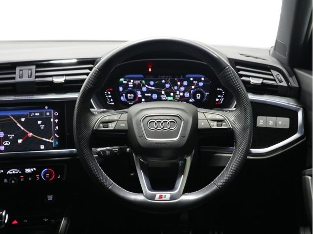 Audi Q3 2021-03 191954-10
