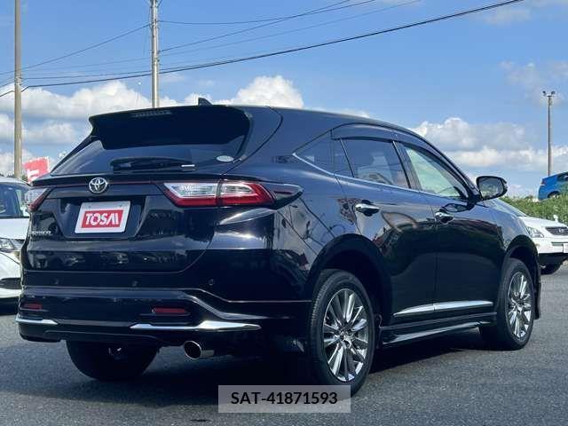 Toyota HARRIER 2017-09 361005-4