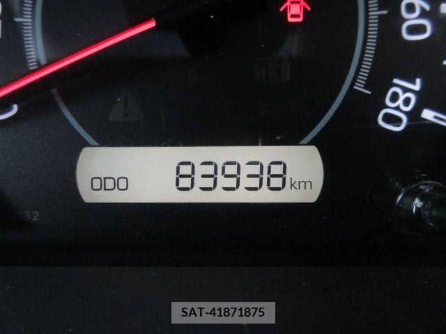 Toyota VOXY 2019-05 370508-28