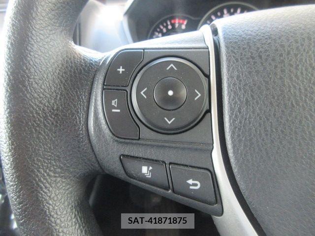 Toyota VOXY 2019-05 370508-23