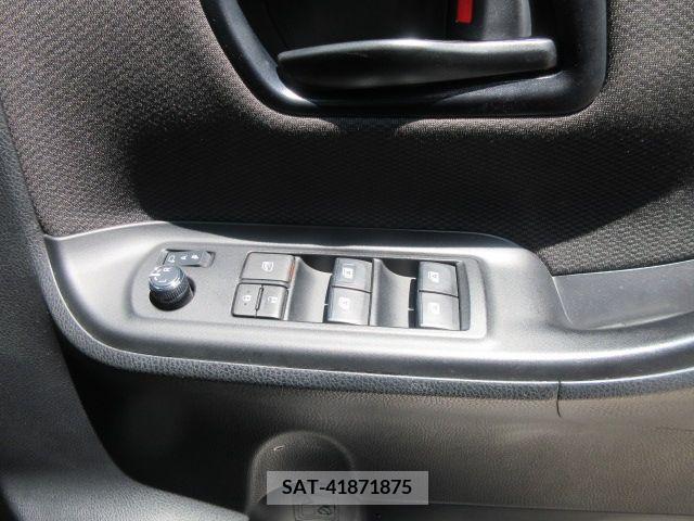 Toyota VOXY 2019-05 370508-22