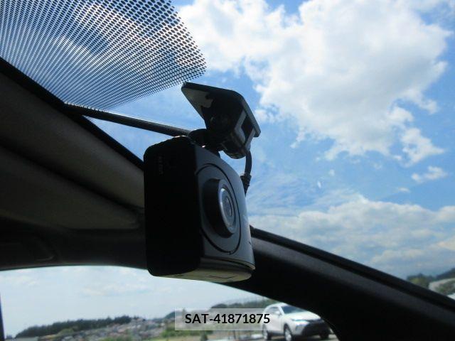 Toyota VOXY 2019-05 370508-20