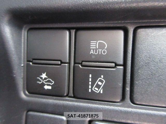 Toyota VOXY 2019-05 370508-16