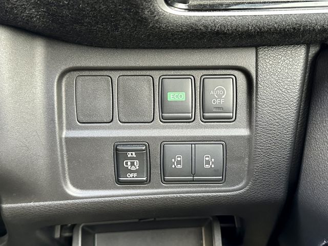 Nissan SERENA 2016-11 22063-24