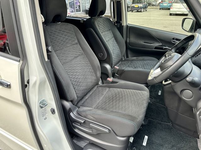 Nissan SERENA 2016-11 22063-15