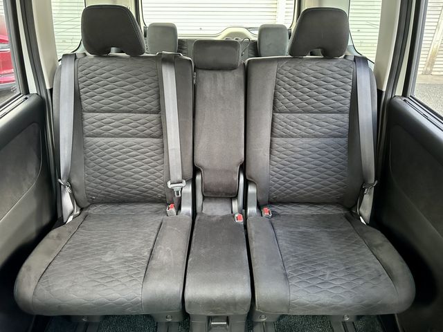 Nissan SERENA 2016-11 22063-17