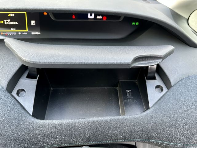 Nissan SERENA 2016-11 22063-27