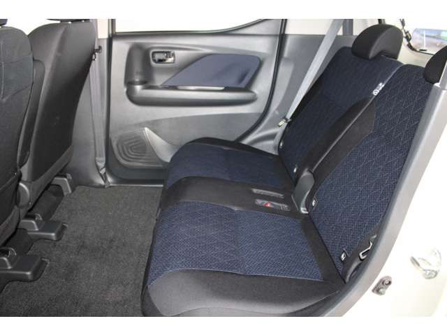 Mitsubishi EK X 2022-04 7045-4