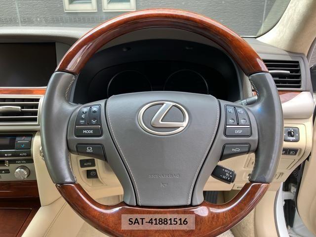 Lexus LS 2014-11 354298-7