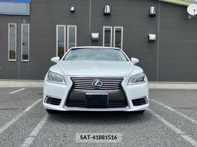 Lexus LS 2014-11 354298-19