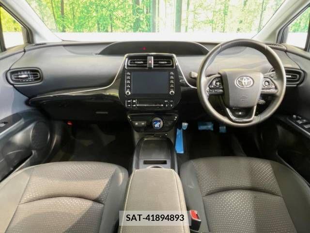 Toyota PRIUS 2022-07 322528-1