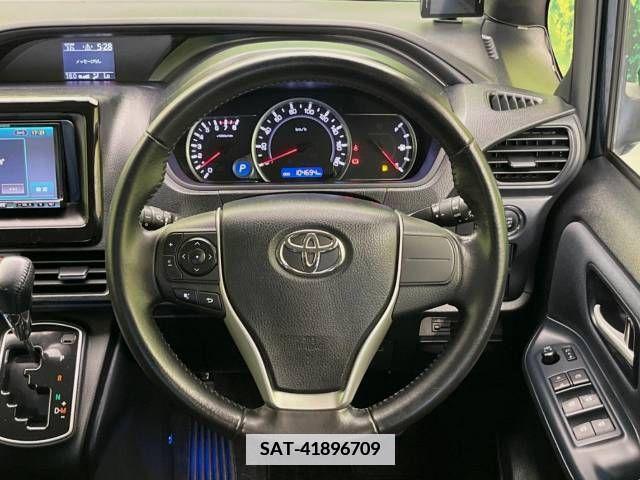 Toyota VOXY 2015-07 345746-12