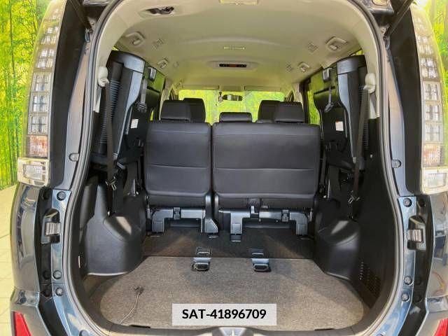Toyota VOXY 2015-07 345746-11