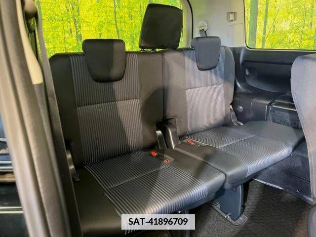 Toyota VOXY 2015-07 345746-10
