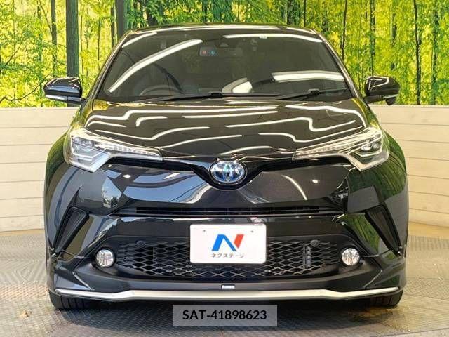 Toyota C-HR 2017-10 389959-14