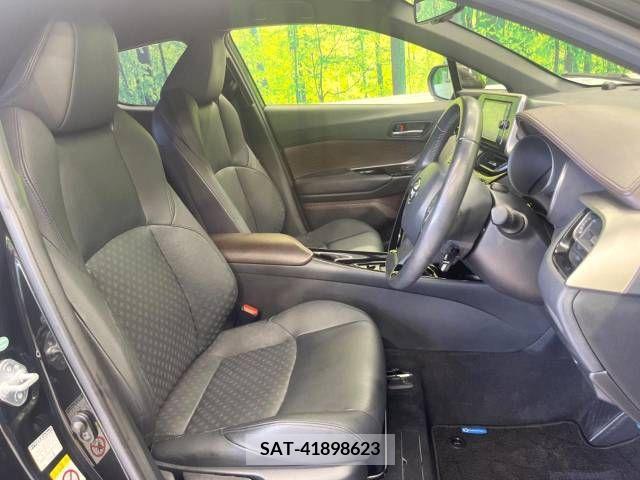 Toyota C-HR 2017-10 389959-8