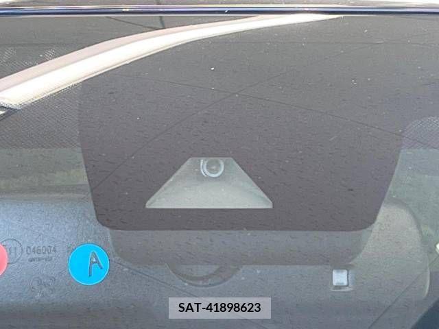 Toyota C-HR 2017-10 389959-2