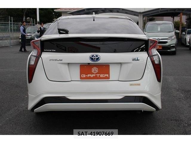 Toyota PRIUS 2016-07 281862-8