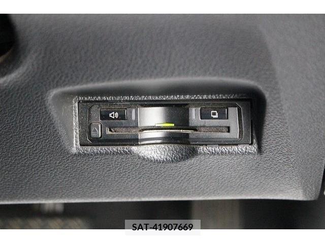 Toyota PRIUS 2016-07 281862-5