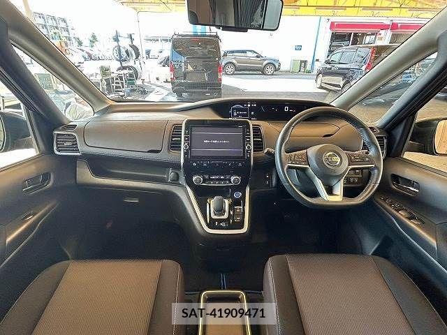 Nissan SERENA 2019-04 376359-1