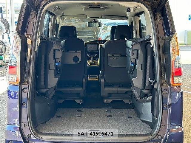 Nissan SERENA 2019-04 376359-8
