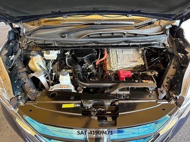 Nissan SERENA 2019-04 376359-17