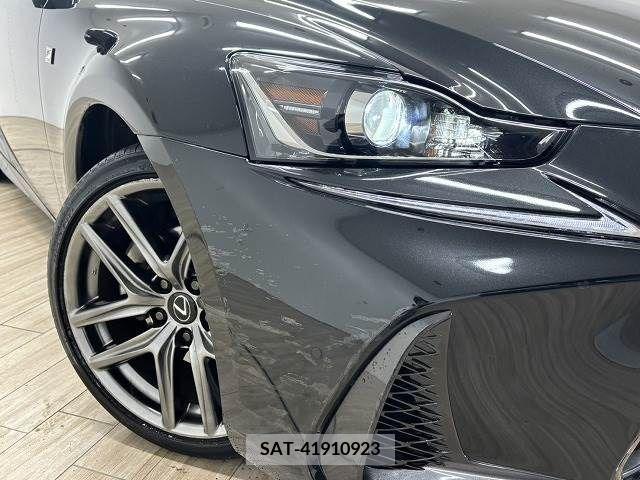 Lexus IS 2020-01 214383-19