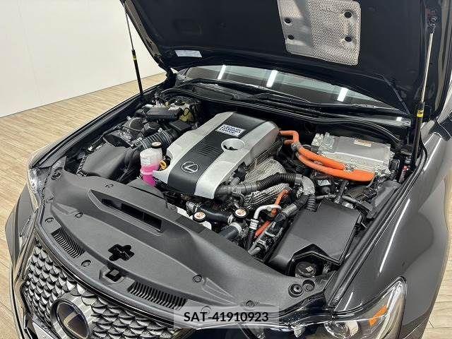 Lexus IS 2020-01 214383-17