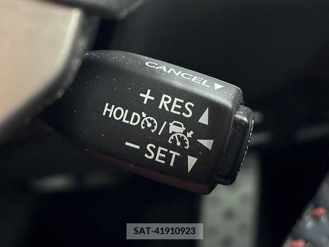 Lexus IS 2020-01 214383-7