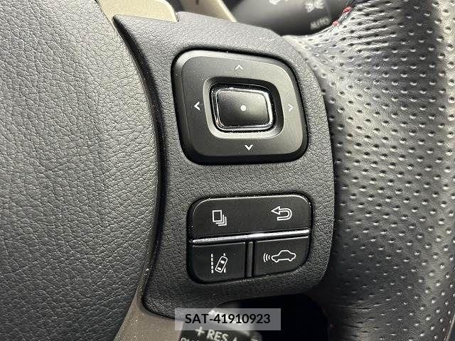 Lexus IS 2020-01 214383-6