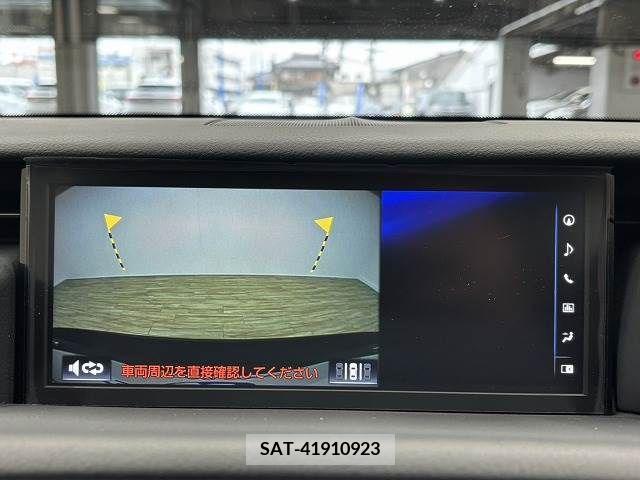 Lexus IS 2020-01 214383-3