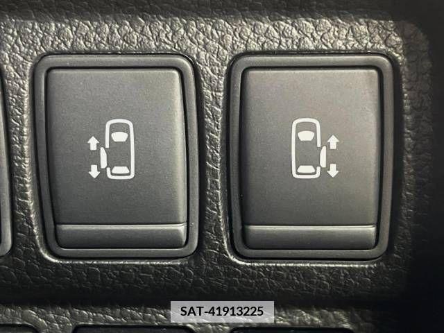 Nissan ELGRAND 2015-07 383626-5