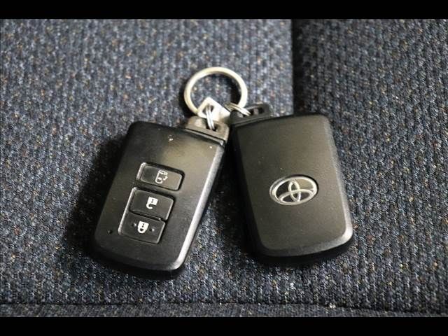 Toyota SIENTA 2018-09 16541-5