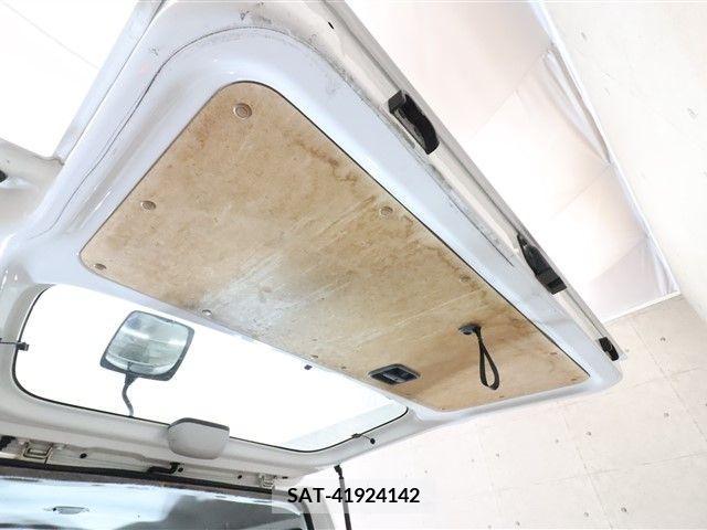 Mazda BONGO VAN 2018-03 294293-8