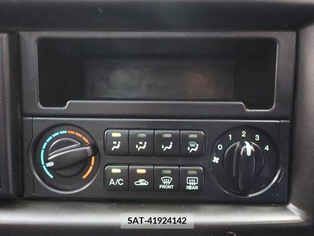 Mazda BONGO VAN 2018-03 294293-13