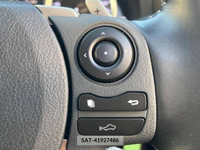 Lexus IS 2014-02 300077-4