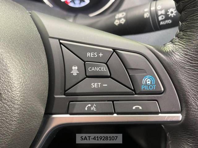Nissan X-TRAIL 2017-11 209085-2