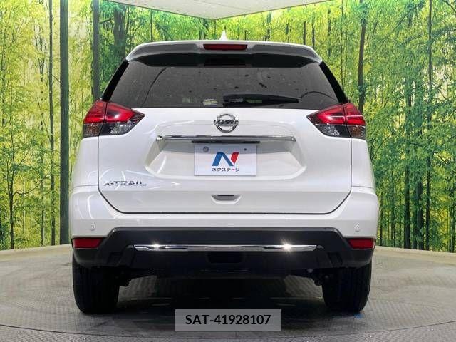 Nissan X-TRAIL 2017-11 209085-16