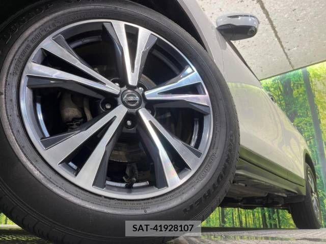 Nissan X-TRAIL 2017-11 209085-14