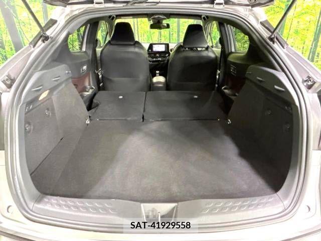 Toyota C-HR 2018-06 294999-10