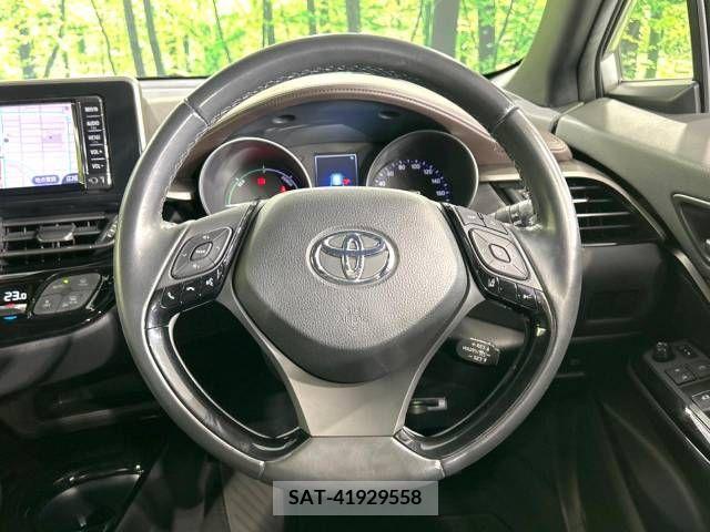 Toyota C-HR 2018-06 294999-11