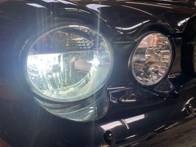 Jaguar XJ SERIES 2007-10 7976-9