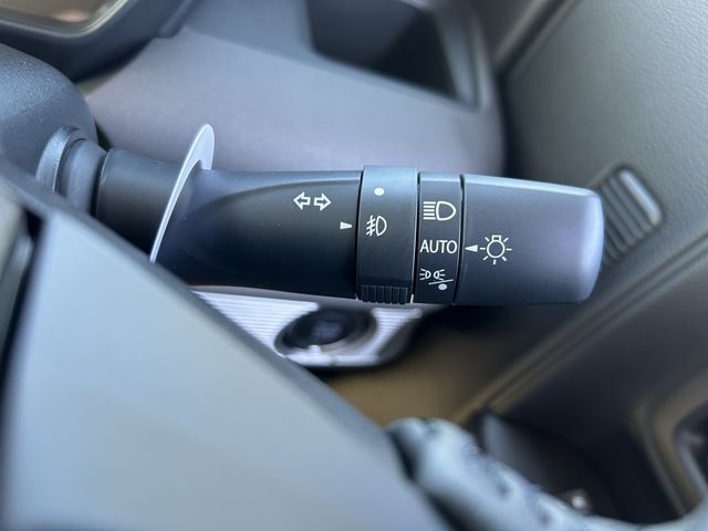 Suzuki SPACIA 2023-10 28303-18