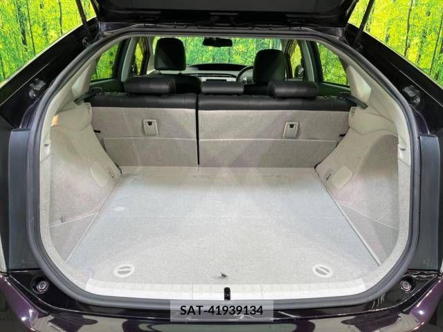 Toyota PRIUS 2014-03 322134-10