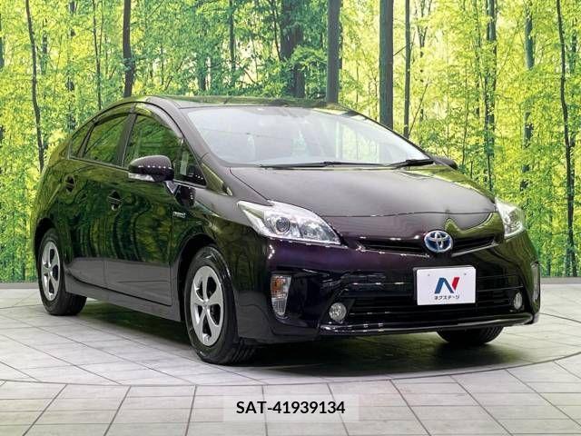 Toyota PRIUS 2014-03 322134-16