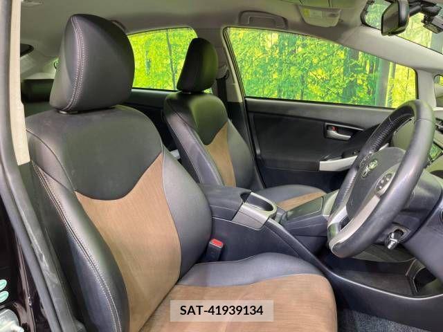 Toyota PRIUS 2014-03 322134-8