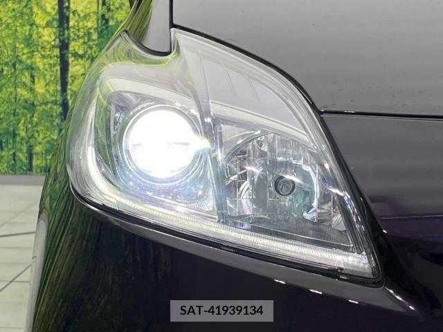 Toyota PRIUS 2014-03 322134-12